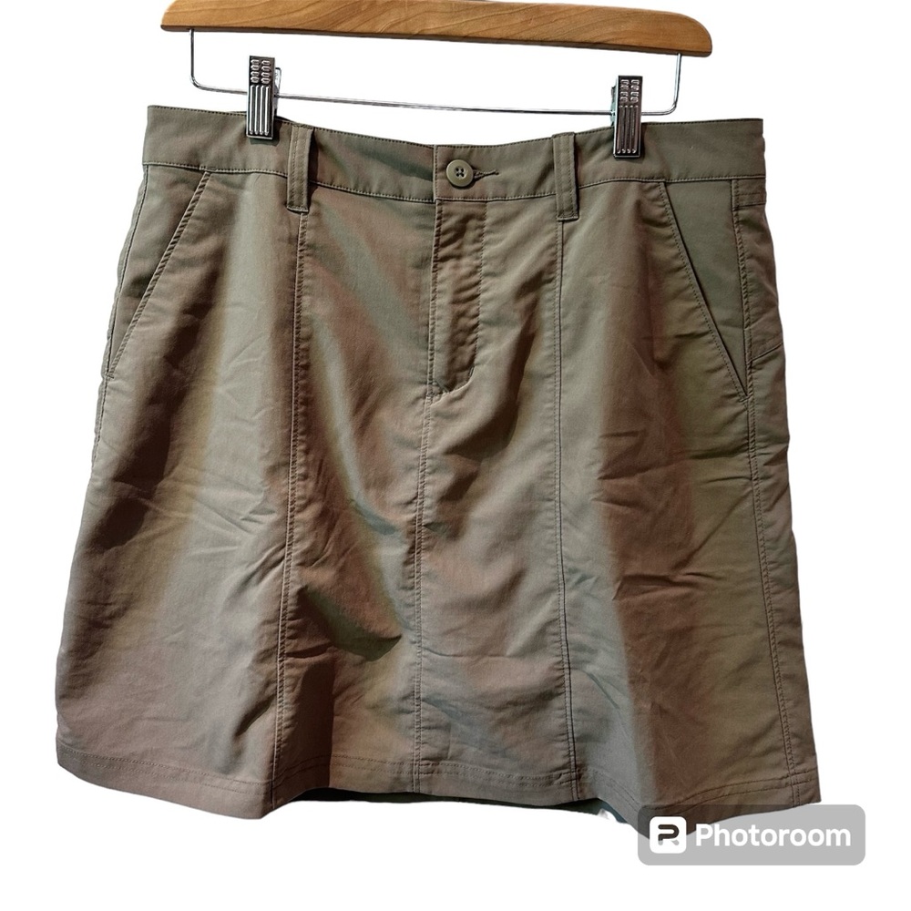 Patagonia Olive Green Khaki Skort with Built in Shorts Size 8‎